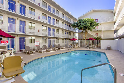 Motel 6 Phoenix - Northern Avenue