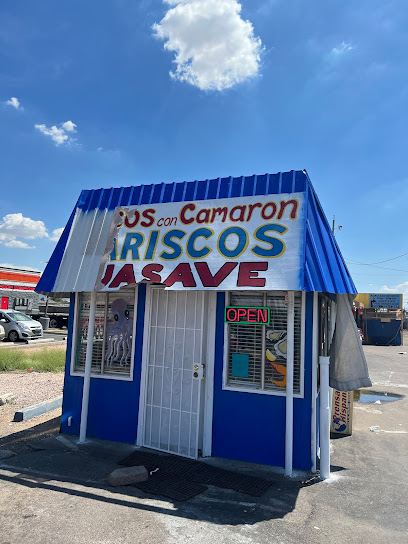 Cocos con camaron y mariscos guasave